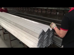 ساختار پروفایل لبه شکاف GB استیل زاویه ای 50x50x6 304 316L